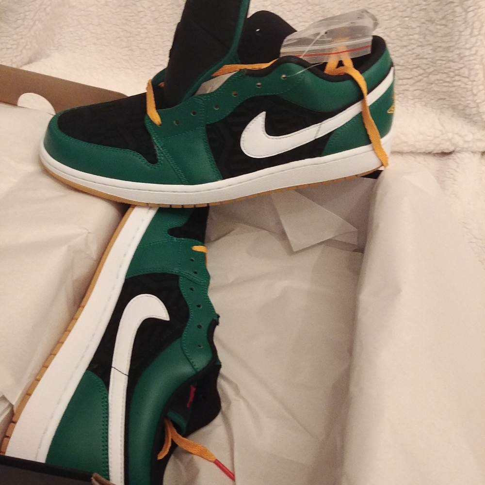 Air Jordan 1 Low Christmas
